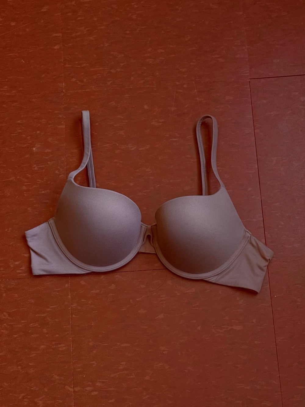 SKIMS Smooth T-Shirt Bra in Nude Taupe